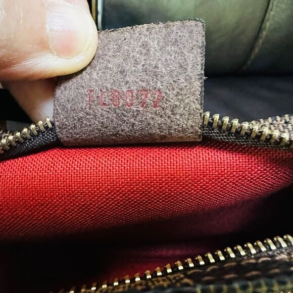 Louis Vuitton Pochette Accessories Damier Ebene - Picture 15 of 15